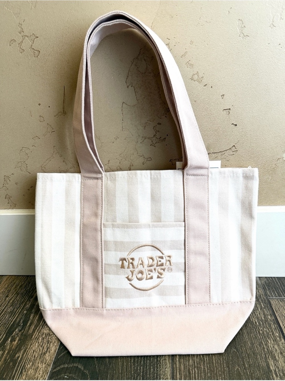 Trader Joe's Limited Edition Desert Mini Stripe Tote—Summer 2026 Collector - Picture 7 of 8